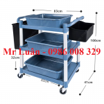 Xe đẩy nhựa xám size nhỏ có 3 thau và 2 thùng gắn