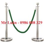 Trụ chắn inox đầu tròn dây nhung xanh lá