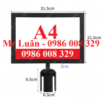 Bảng chỉ dẫn A4 đen mặt ngang cho cột chắn inox