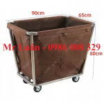 Xe dọn phòng chở đồ giặt là E4 nâu