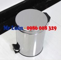 Ưu và nhược điểm của thùng rác nhựa và thùng rác inox trong văn phòng